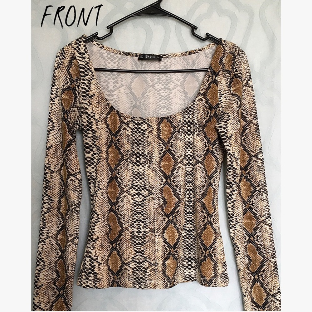 Sexy Snake Print Top👠🍷